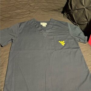 Natural Uniforms Navy Blue WV Scrub top Size Small